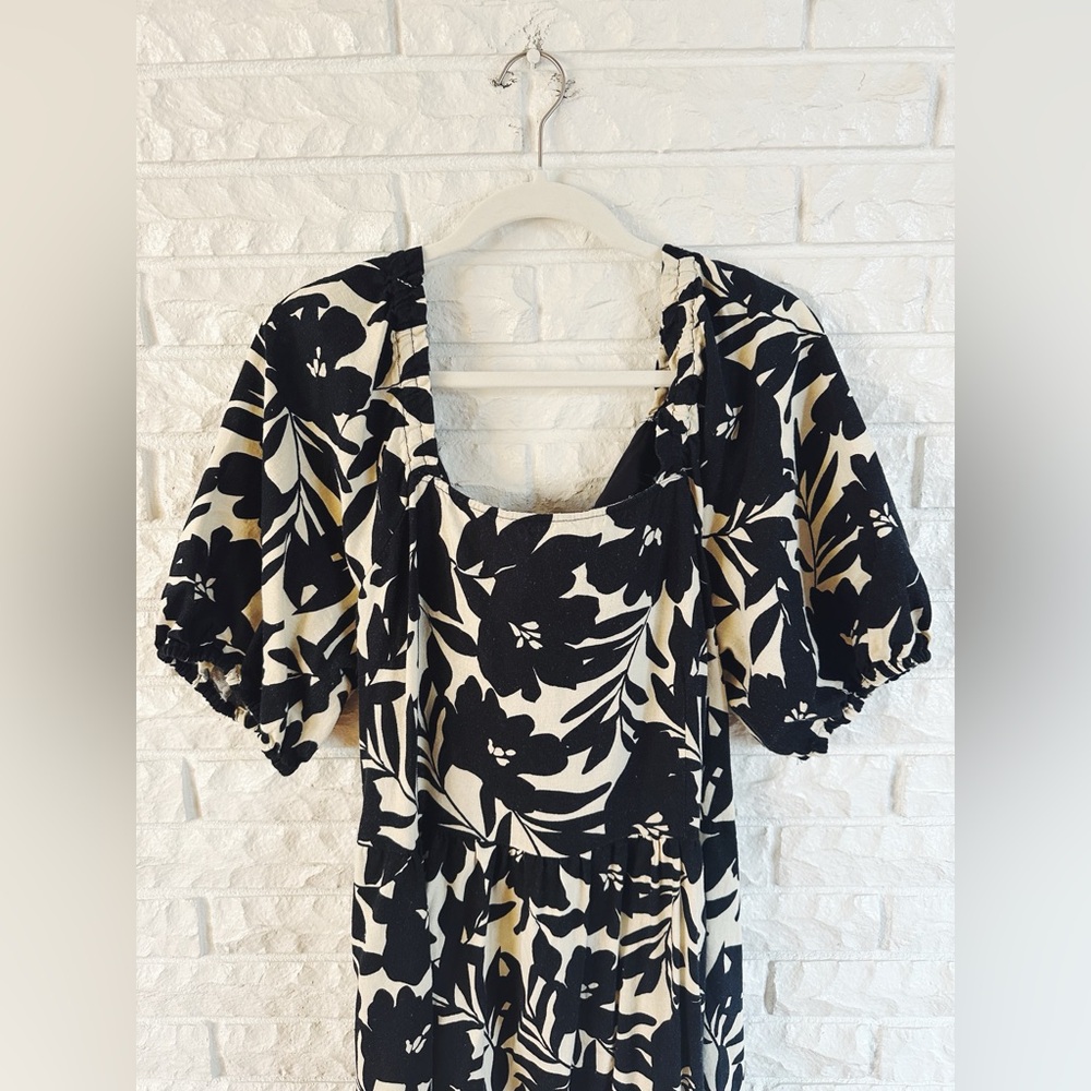 Floral Black and Cream Midi Who What Wear Dress - Picture 4 of 7